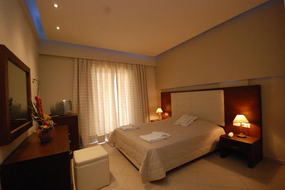 Hotel Alkionis Zacharo Rum bild